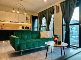 Transylvanian Sunny Apartment - Sleeping and Living Premium Experience
