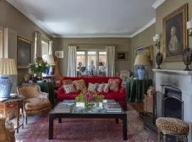 Elegant Cotswold Retreat