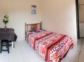 Hospedaje Maluli 09, hotel v destinaci Santa Elena