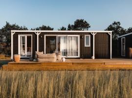 Wellness Chalet Prestige - Private Sauna aan het Drents-Friese Wold, Hotel in Hoogersmilde