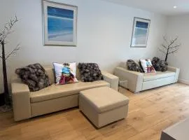 Brighton new home 2 double beds ev charger parking