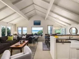 Chapman Cove by AvantStay Gorgeous Beach Bungalow w Sauna