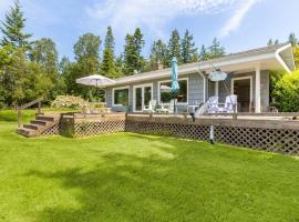 Comfy Coastal Cottage by AvantStay Mountain View，位于Freeland的低价酒店