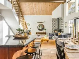 North Bay by AvantStay Chic Retreat w Peloton