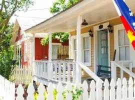 Downtown Lafayette Studio - Modern Comforts