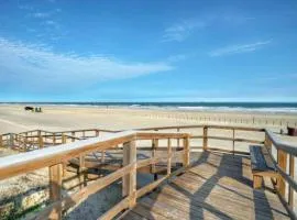 Stay Palm by AvantStay Boardwalk Pool