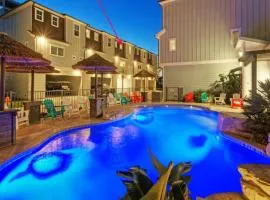 Island Paradise by AvantStay Pool Island Views