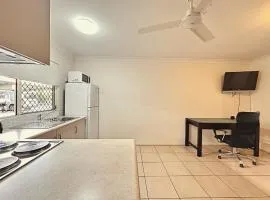 Unit 3 37 St Francis Dr Neat 1BR - AC & Parking