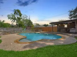 Backyard Oasis-Pool & Grill-Heart of Friendswood