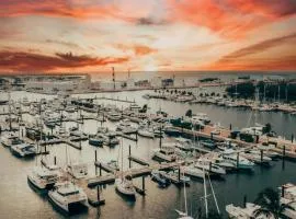 Resort chic on the water!