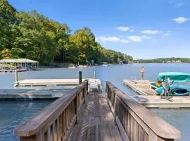 Mi Casa Su Casa by AvantStay Lakefront Escape