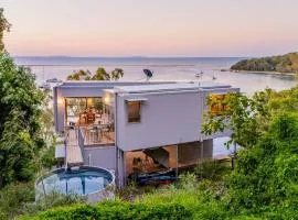 Cantilever Seaview Pavilion