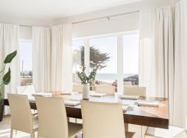 The Cayucan Bungalows by AvantStay Pet-Friendly Getaway Steps from Cayucos State Beach, hotel in Cayucos