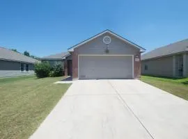 The San Antone Home for 6