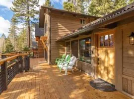 Henderson by AvantStay Lake View Walk to Beach Garwoods More