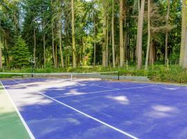 Orca Ridge on Resort Road by AvantStay, Hotel in Greenbank