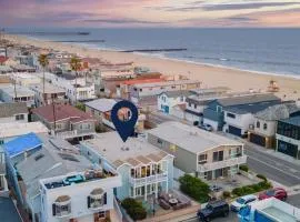 Topside Newport Rooftop Balcony Ocean Views Walk to Pier Marina Village