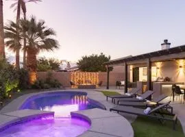 Calypso by AvantStay Entertainer’s Paradise Pool Hot Tub Putting Green