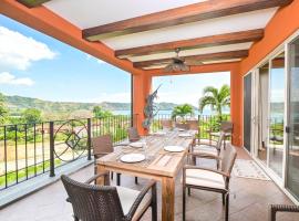 Montebello 2C - 3 bdr 3 bath Ocean View, hotel di La Mona