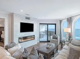 412 Seascape by AvantStay Oceanfront Balcony