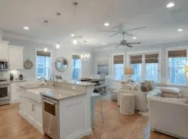 No Shady Beaches by AvantStay Seacrest Beach Pool Bikes