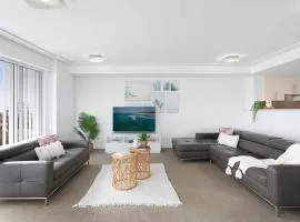 Relax by the Coast, Views, Pool & Sauna