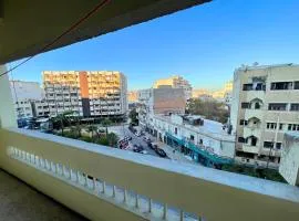 3Bed-Room City Centre Apartment - 3 min to Train Station