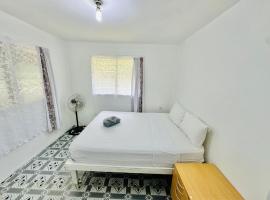 Private Double Room - Horizon Tonga Cottage，位于努库阿洛法的酒店