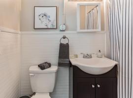 Comfortable beach front apartment in Singer Island, Hotel in Riviera Beach