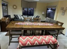 Casa Mundet Toda la casa