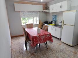 Complejo Berazategui 24, hotel i Berazategui