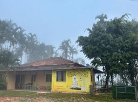 Isiri Holiday Homes, hotel in Kalasa