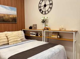 The Modern Nest Condo، فندق في مدينة سيبو