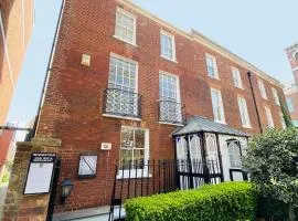 Grade II listed 3 bed townhouse in Exeter, Devon