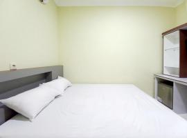 Sky In Homestay Syariah near RSUD Sogaten RedPartner: Madiun şehrinde bir otel