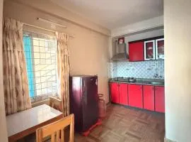 Warm & Cozy Lakeside Ac Apartment with Big Terrace