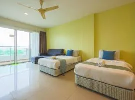 Marina Island Lumut Homestay