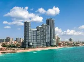 Luxury Sea View Hotel Apartment