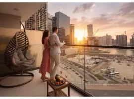 KeyRock Living - Zada 1BR with Pool & Gym Access