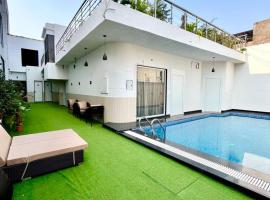 Elinor Villa, hotel i Agra