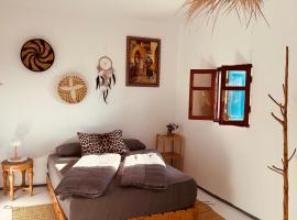 Surf Sun Sea Lodge、Ouassaneのシャレー