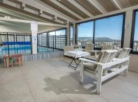 לה וילה - וילה משפחתית עם בריכה פרטית מחוממת ומקורה