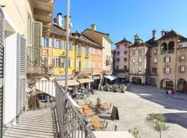 Piazza Mercato14