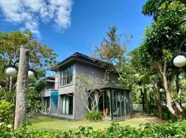 Vista Lago - 4 Beds Big Garden Villa! Big Pool Access