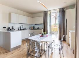 L'Essenziale Fronte Mura, Luxury stay in Lucca city center, готель у місті Лукка