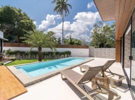 New Fully Furnished Villa 5 mins To Beautiful Maenam Beach, Koh Samui, Hotel in Ban Ko Khwan