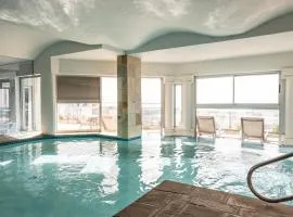 Diaz Ocean View Hotel