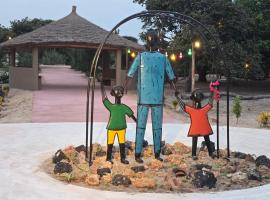 JAC Tropical Lodge - Bar, Restaurant, Massages, Plage, Nature, Excursions - Ressourcement et paix dans un paradis naturel et de confort les pieds dans l'eau - Respirez, vous êtes chez JAC - Navettes privées Banjul Aéroport, hotel v destinaci Diana