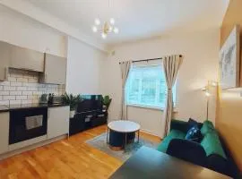 Chic 2 Bed Flat-Free Parking in Bournemouth Town Centre