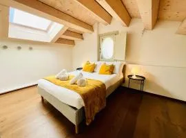 Riccati Loft, Historic Center Apartment, 2BR 2BA Lift